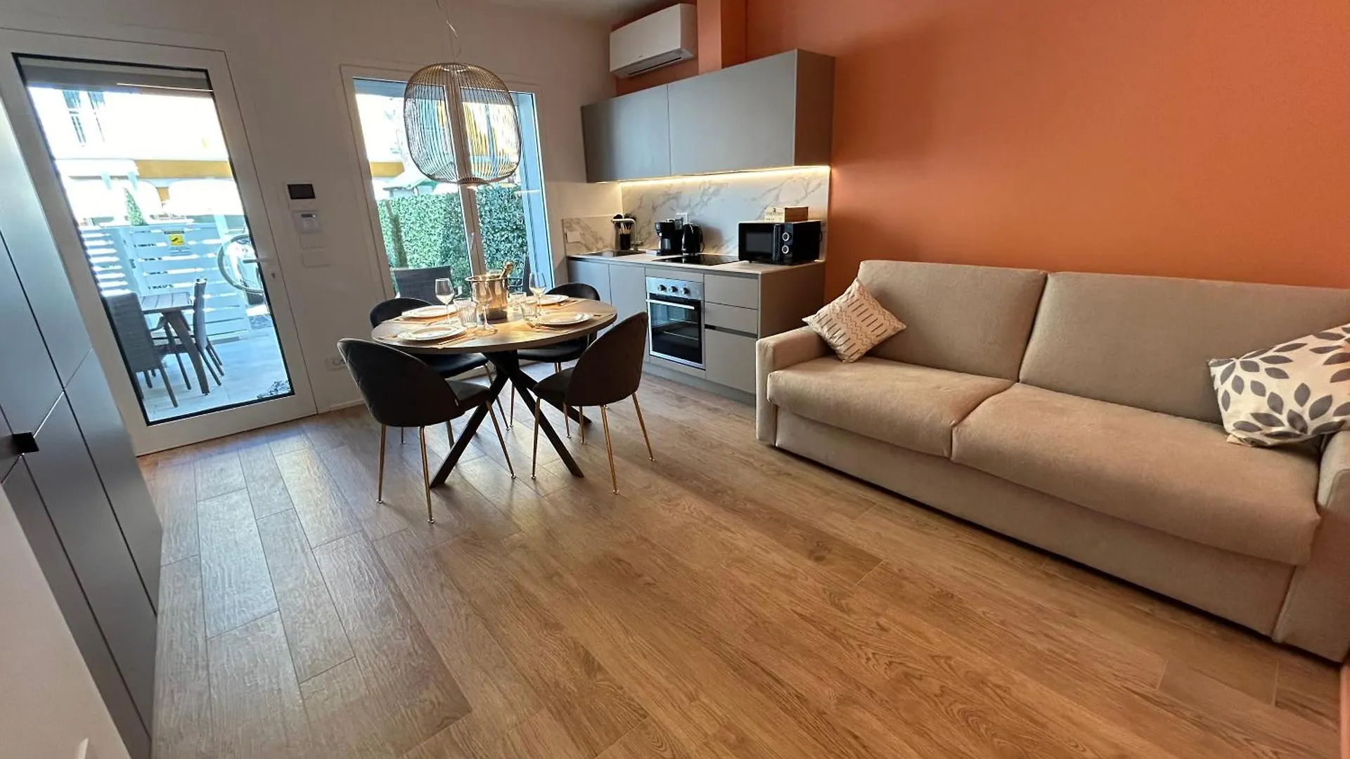 The Twins 1 Luxury Ceccarini - Lungomare Parcheggio Privato Villa Riccione